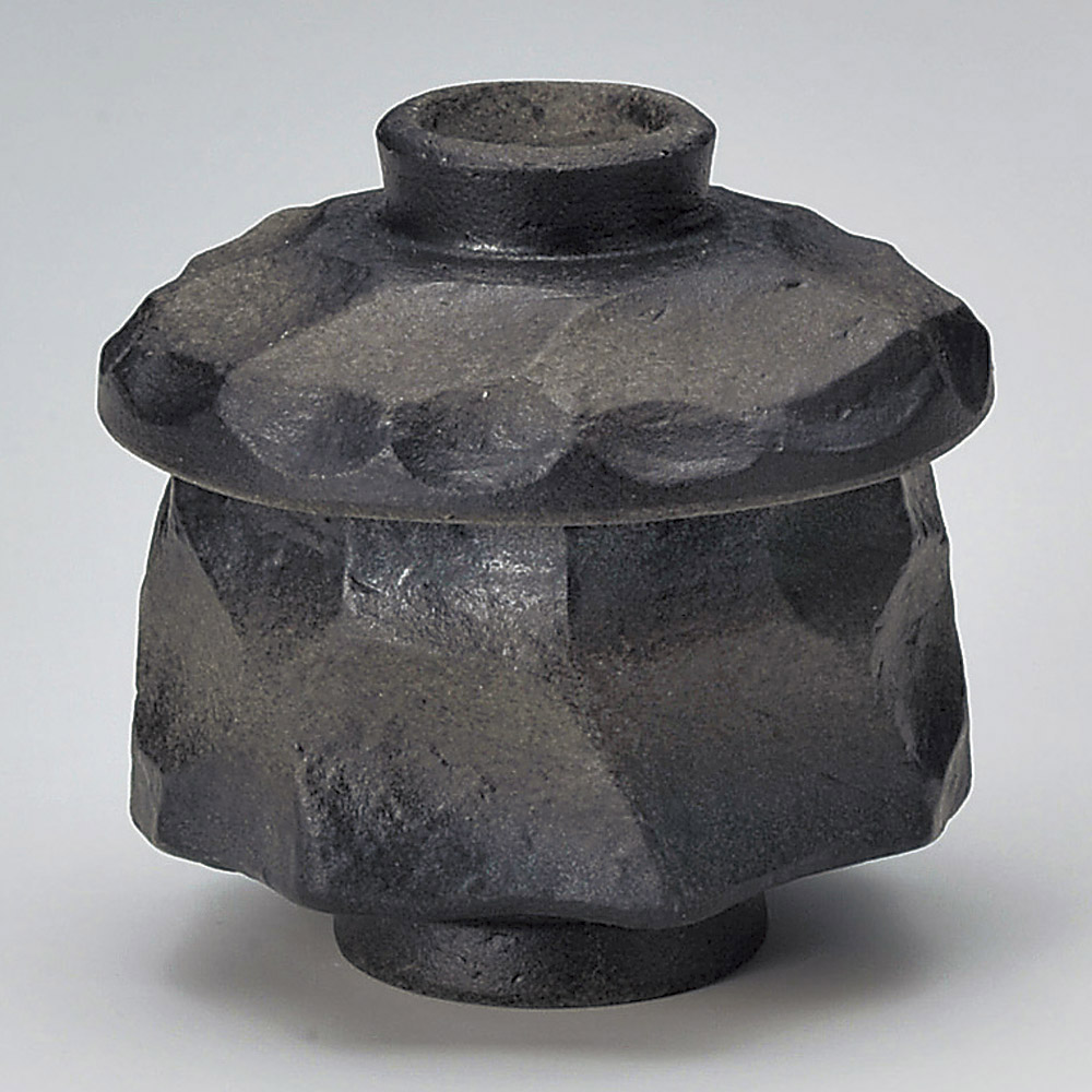 17026-469 / 바위 피부 검은 무시 / 8×8.4㎝・150㏄ /  일본그릇