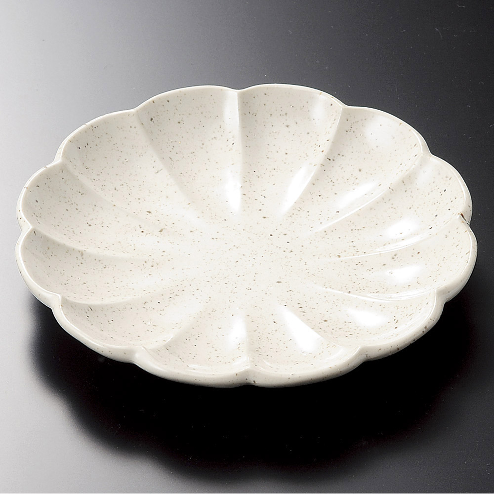 32206-319 / 흰 우노후 꽃잎 접시 / 16.6×2.5㎝ /  일본그릇