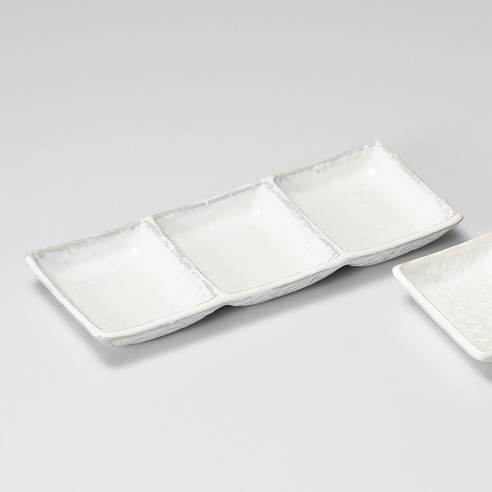 39040-319 / 흰 유약 돌 삼품 접시 / 24.2×9.8×2.3㎝ /  일본그릇